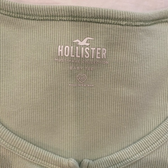 Hollister light green baby tee - Picture 2 of 2